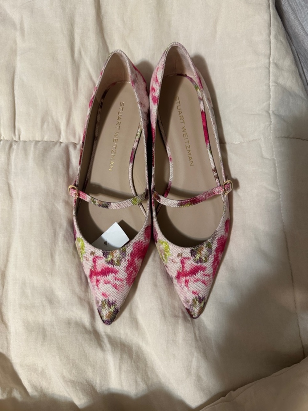 NWT! Stuart Weitzman Pink Floral canvas Pointed Mary Jane Flats
